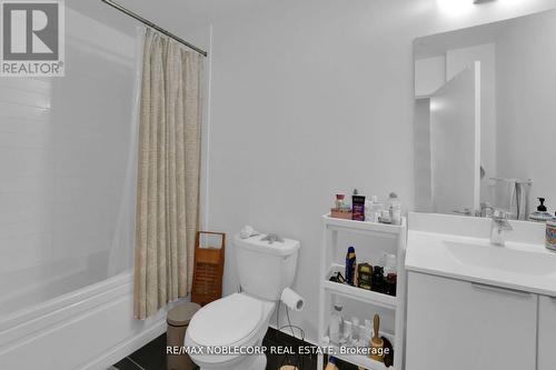 4202 - 20 Shore Breeze Drive, Toronto, ON - Indoor Photo Showing Bathroom