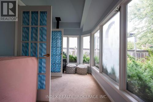 1073 Kent Avenue E, Oakville, ON - Indoor