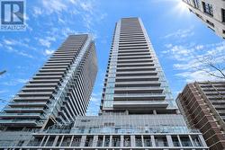 1911 - 195 REDPATH AVENUE  Toronto, ON M4P 0E4