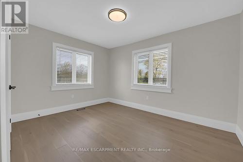 8184 Airport Road E, Hamilton, ON - Indoor Photo Showing Other Room
