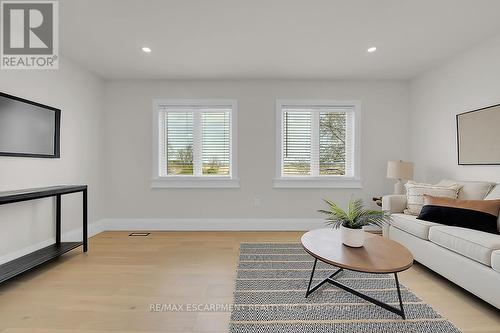 8184 Airport Road E, Hamilton, ON - Indoor