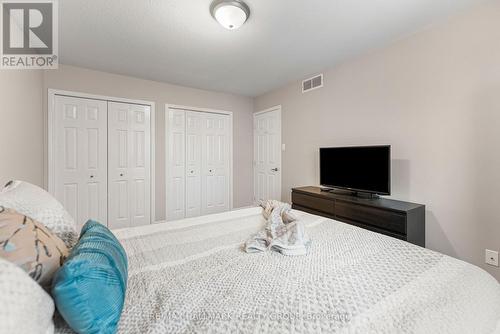 62 Whalings Circle, Ottawa, ON - Indoor Photo Showing Bedroom