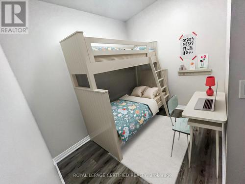 435 - 128 Grovewood Common, Oakville, ON - Indoor Photo Showing Bedroom