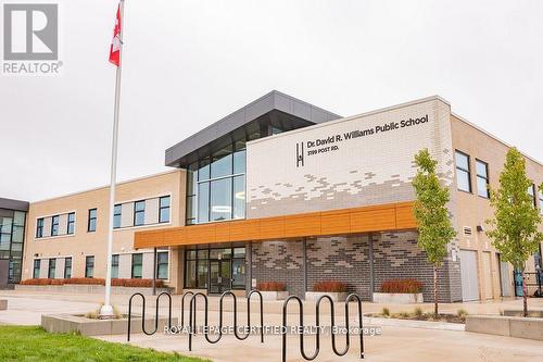 435 - 128 Grovewood Common, Oakville, ON - Outdoor