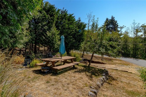 2074 Ludlow Rd, Sooke, BC 
