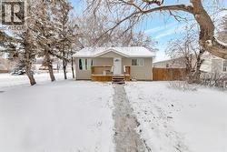 5320 50 Street  Lloydminster, AB T9V 0M7