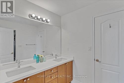2355 North Ridge Trail, Oakville, ON - Indoor Photo Showing Bathroom
