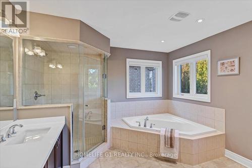 2355 North Ridge Trail, Oakville, ON - Indoor Photo Showing Bathroom