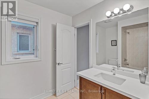 2355 North Ridge Trail, Oakville, ON - Indoor Photo Showing Bathroom