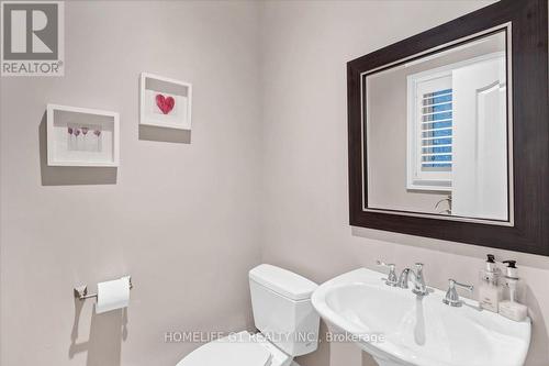 2355 North Ridge Trail, Oakville, ON - Indoor Photo Showing Bathroom