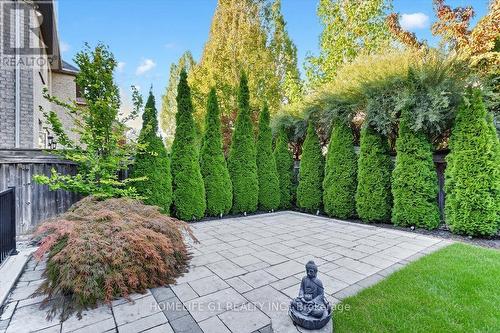 2355 North Ridge Trail, Oakville, ON - Outdoor