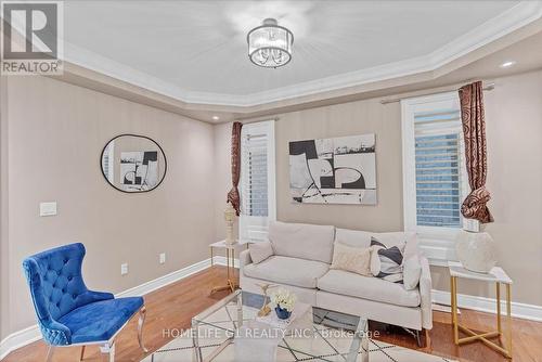 2355 North Ridge Trail, Oakville, ON - Indoor Photo Showing Living Room