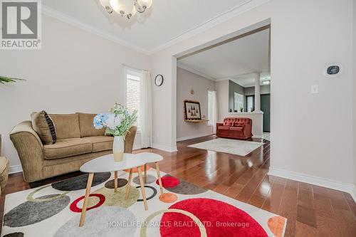 80 Meadowbank Drive, Hamilton, ON - Indoor Photo Showing Living Room