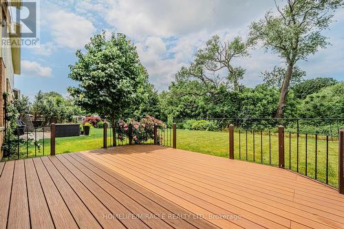 80 Meadowbank Drive, Hamilton, ON - Outdoor