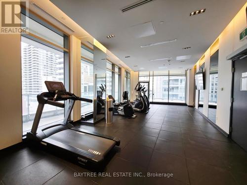 5007 - 2221 Yonge Street, Toronto, ON - Indoor Photo Showing Gym Room
