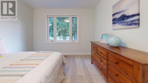 27 Briarwood Drive, Caledon, ON - Indoor Photo Showing Bedroom