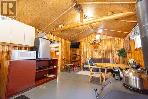 3 Onaping Lake, Onaping, ON - Indoor