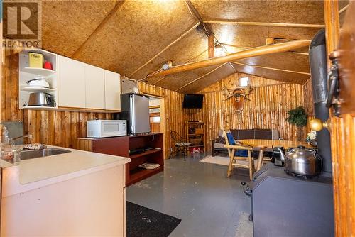 3 Onaping Lake, Onaping, ON - Indoor