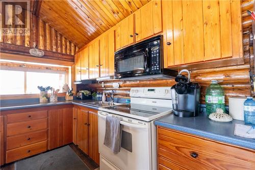 3 Onaping Lake, Onaping, ON - Indoor Photo Showing Kitchen With Double Sink