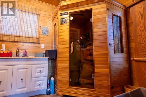 3 Onaping Lake, Onaping, ON - Indoor