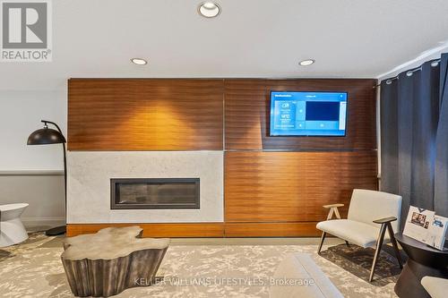 105 - 15 Jacksway Crescent, London North (North G), ON - Indoor With Fireplace