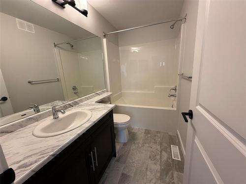 109 Yolande Street, Winnipeg, MB - Indoor Photo Showing Bathroom
