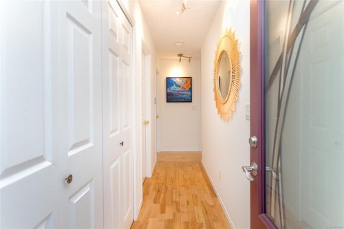 3715 Munn Rd, Highlands, BC 