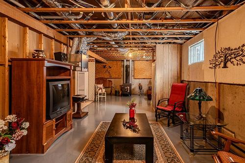 Basement - 124 Rue Poitras, Val-Des-Sources, QC - Indoor Photo Showing Basement