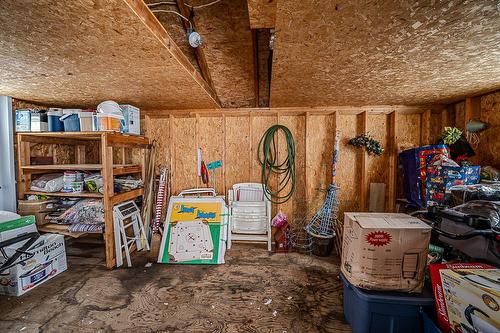 Remise - 124 Rue Poitras, Val-Des-Sources, QC - Indoor