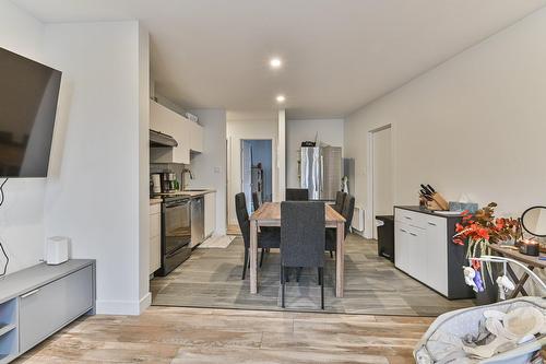 Living room - 335  - 339 Rue Principale, Brownsburg-Chatham, QC - Indoor