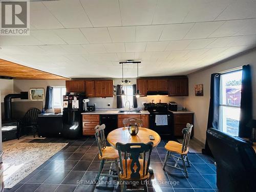 130 Henry Street, Minto, ON - Indoor