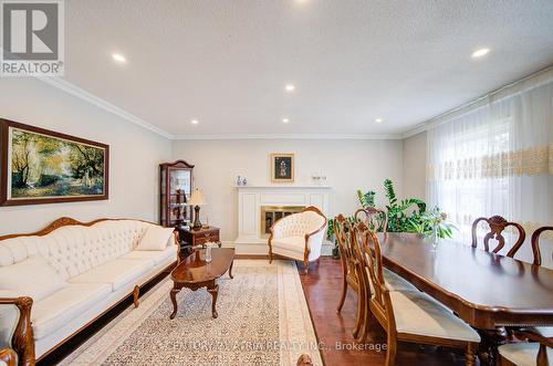 18 Park Lane Circle, Richmond Hill, ON - Indoor With Fireplace