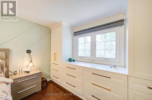 18 Park Lane Circle, Richmond Hill, ON - Indoor Photo Showing Other Room