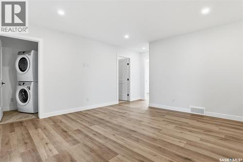 211 Sharma Lane, Saskatoon, SK - Indoor Photo Showing Laundry Room