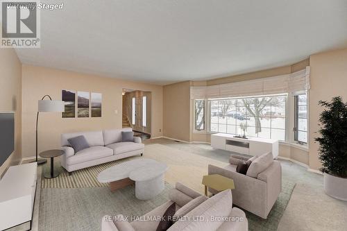 54 Ashton Crescent, Waterloo, ON - Indoor Photo Showing Living Room
