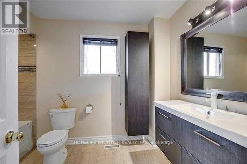 4663 Crosswinds Drive, Mississauga, ON - Indoor Photo Showing Bathroom
