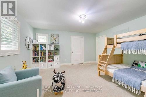 249 Poplar Drive, Oakville, ON - Indoor Photo Showing Bedroom