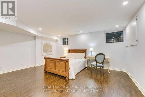 249 Poplar Drive, Oakville, ON - Indoor