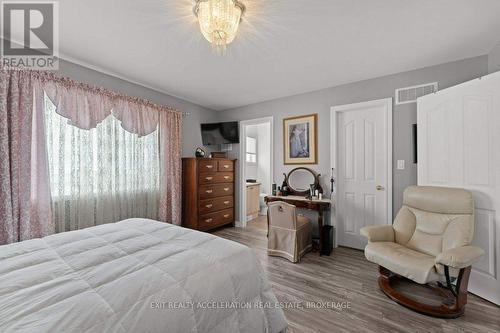 50 Beverly Street, Greater Napanee (Greater Napanee), ON - Indoor Photo Showing Bedroom