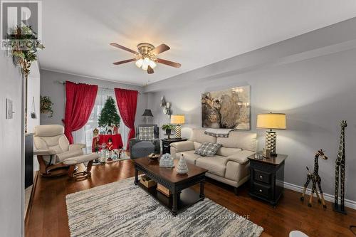 50 Beverly Street, Greater Napanee (Greater Napanee), ON - Indoor Photo Showing Living Room