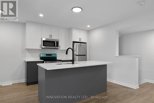32 - 301 Glenroy Gilbert Drive, Ottawa, ON - Indoor Photo Showing Kitchen