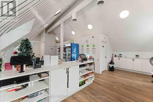 806 March Road E, Ottawa, ON 