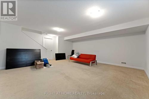 1022 Ballyhale Heights, Ottawa, ON - Indoor Photo Showing Other Room