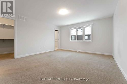 1022 Ballyhale Heights, Ottawa, ON - Indoor Photo Showing Other Room