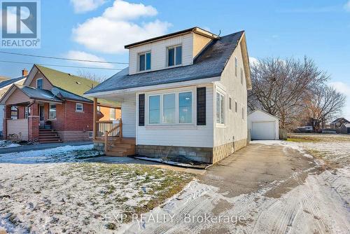 5932 Carlton Avenue, Niagara Falls (Dorchester), ON - Outdoor