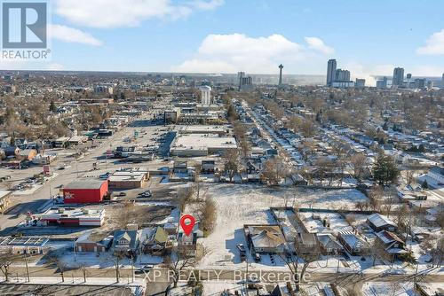 5932 Carlton Avenue, Niagara Falls (Dorchester), ON - Outdoor With View