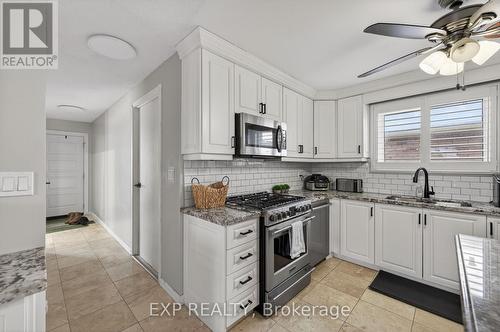 431 Rexford Drive, Hamilton (Randall), ON - Indoor Photo Showing Kitchen