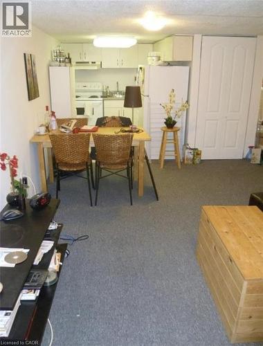 839 Stirling Avenue S, Kitchener, ON - Indoor