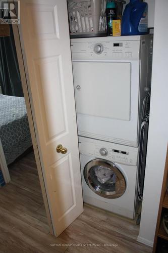 1104A - 3605 Kariya Drive, Mississauga, ON - Indoor Photo Showing Laundry Room