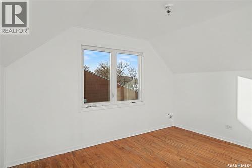 22 Elizabeth Crescent, Regina, SK - Indoor Photo Showing Other Room